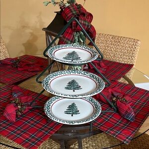 Festive Christmas Tree Plate Set